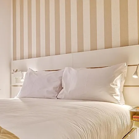 Porta Da Muralha De 1375 アパート リスボン