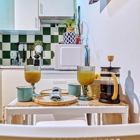 Porta Da Muralha De 1375 * Lisboa